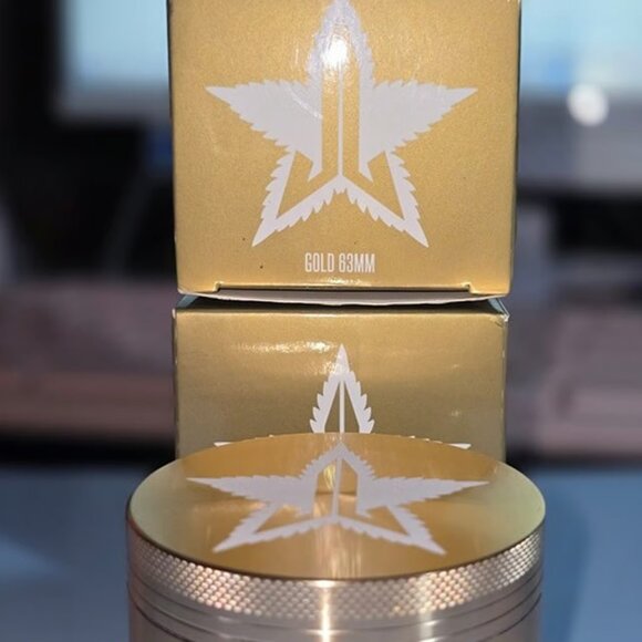 Jeffree Star Lounge 63mm GOLD Sold Out RARE! - Picture 3 of 3